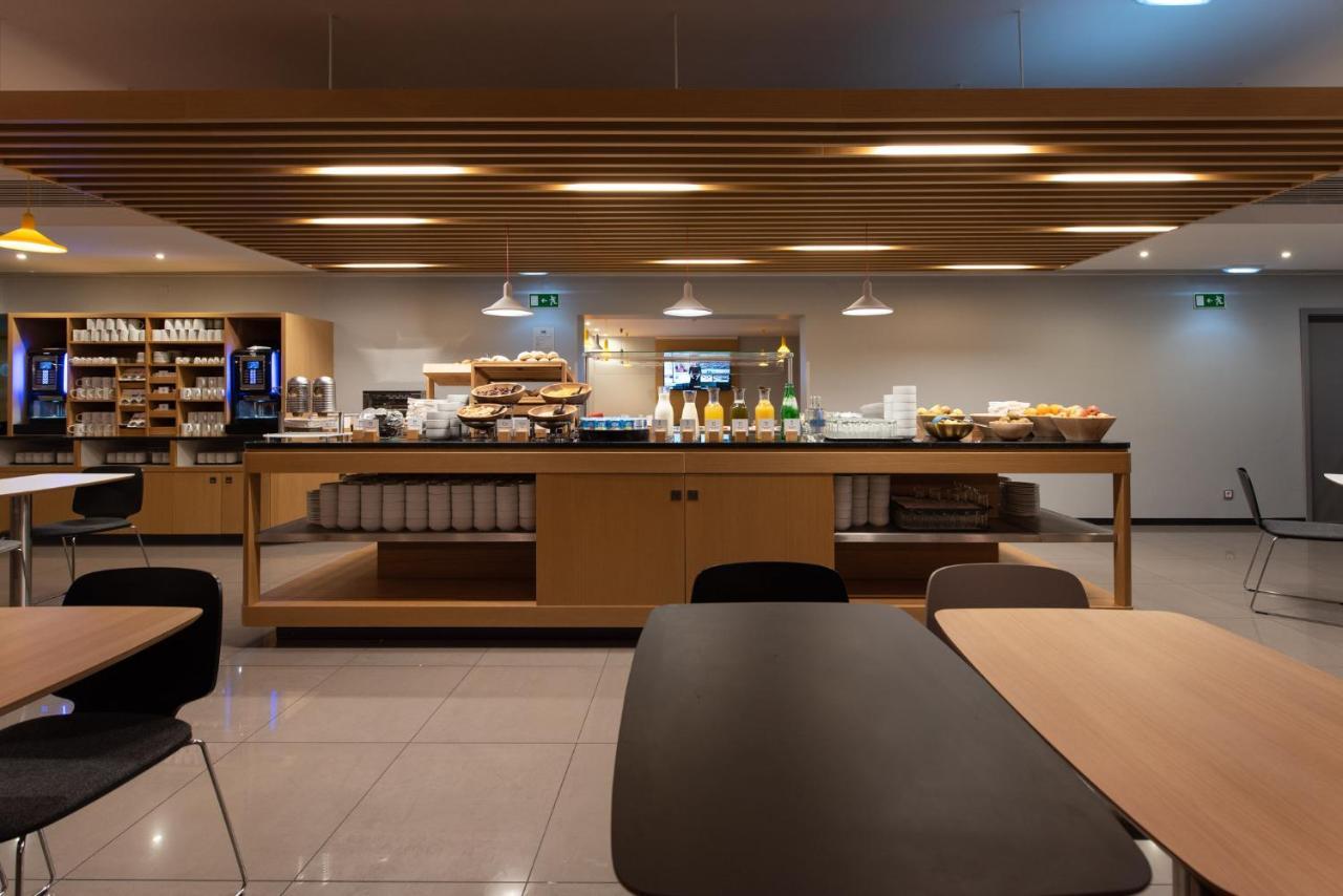 Holiday Inn Express Lisbon Airport, An Ihg Hotel Екстериор снимка