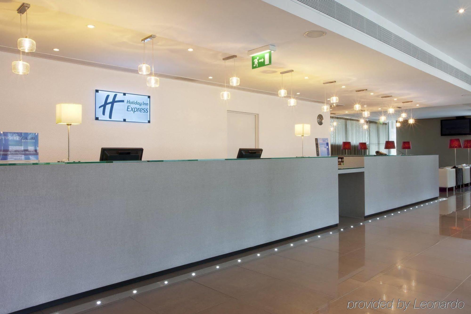 Holiday Inn Express Lisbon Airport, An Ihg Hotel Интериор снимка